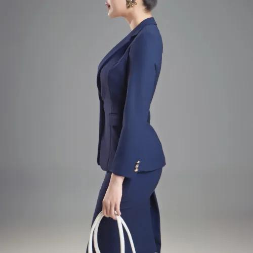 SUITS ĐEN QUẦN LOE LUCIA
